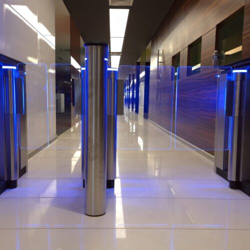 SF 120 – Özelleştirilebilir Özel Seri Kanatlı Optik Turnike